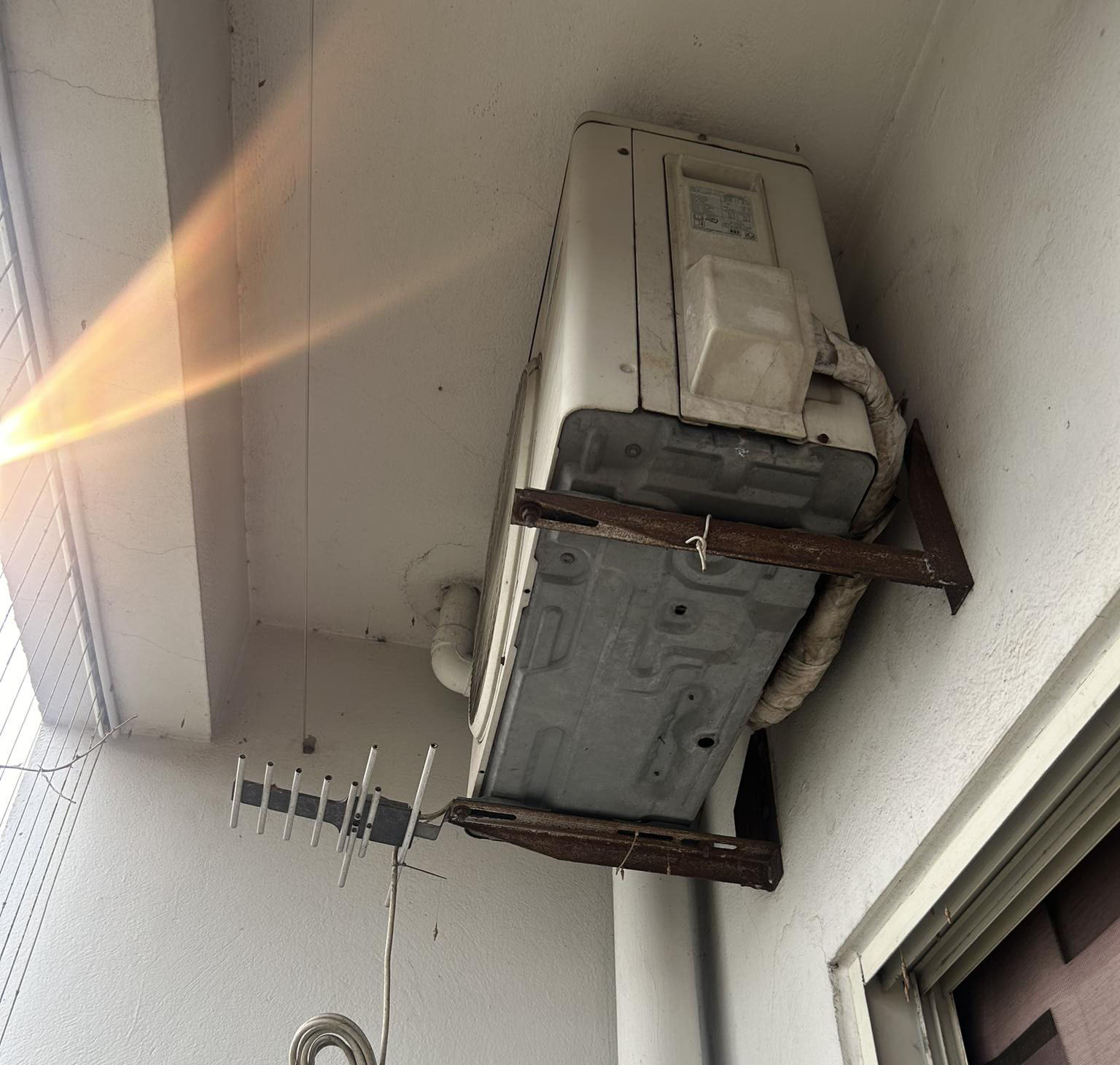 Điều hòa không mát – Nguyên nhân & cách sửa